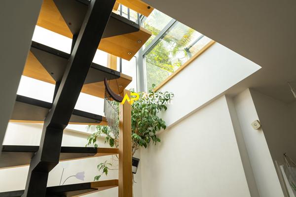 Sartrouville - La Vaudoire - Appartement 5 pièces 93.30 m2 avec rooftop 545 000 € **  - Référence  9582