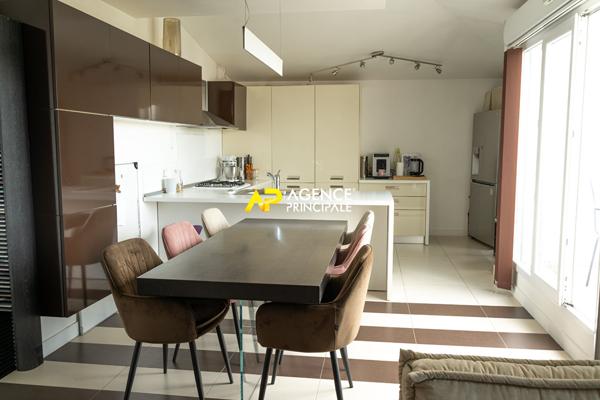 Sartrouville - La Vaudoire - Appartement 5 pièces 93.30 m2 avec rooftop 545 000 € **  - Référence  9582