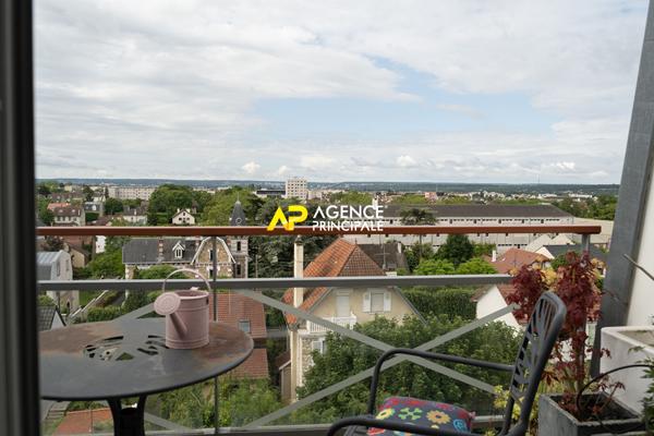 Sartrouville - La Vaudoire - Appartement 5 pièces 93.30 m2 avec rooftop 545 000 € **  - Référence  9582