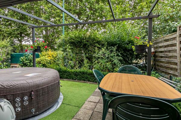 Maison de ville au calme