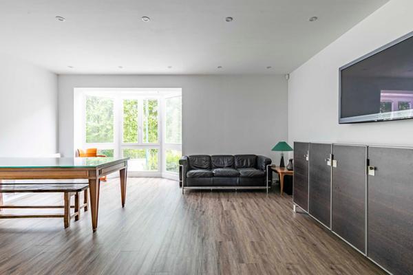 Maison de ville au calme