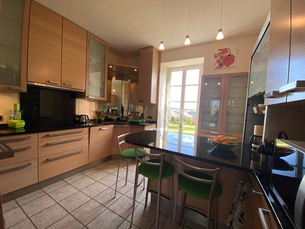MAISON DE CARACTÈRE A VENDRE À SAINT-RENAN