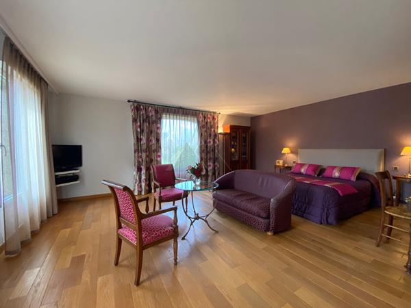 MAISON DE CARACTÈRE A VENDRE À SAINT-RENAN