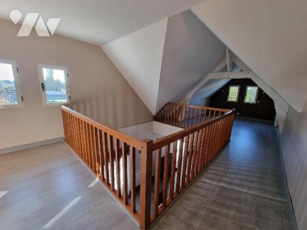 A vendre à Romorantin (41), Maison familiale avec piscine couverte dépendances et grand terrain...