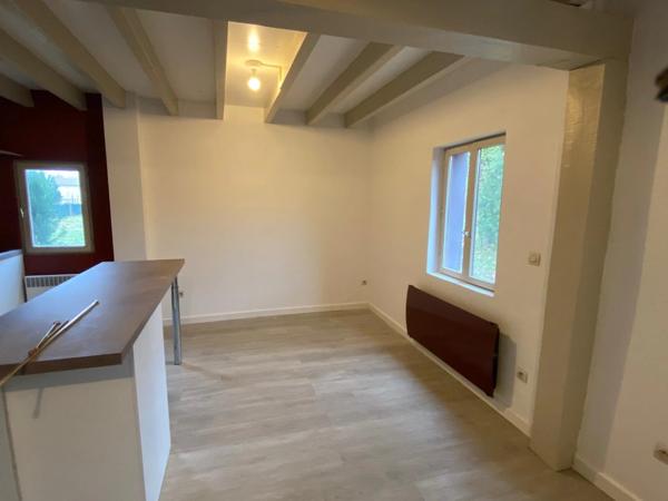 Maison de rapport divisée en 2 appartements T3 avec terrain et garage à MORCENX (40)