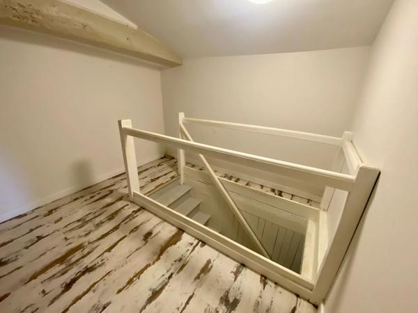 Maison de rapport divisée en 2 appartements T3 avec terrain et garage à MORCENX (40)