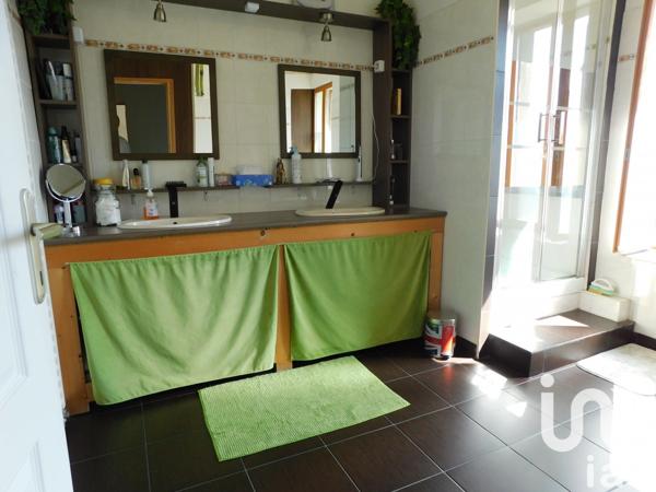 Maison à vendre 8 pièces 210 m² Treignat