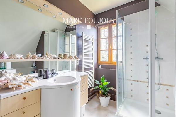 Ancien corps de ferme rénové dans un village proche de Senlis