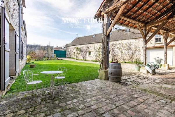 Ancien corps de ferme rénové dans un village proche de Senlis