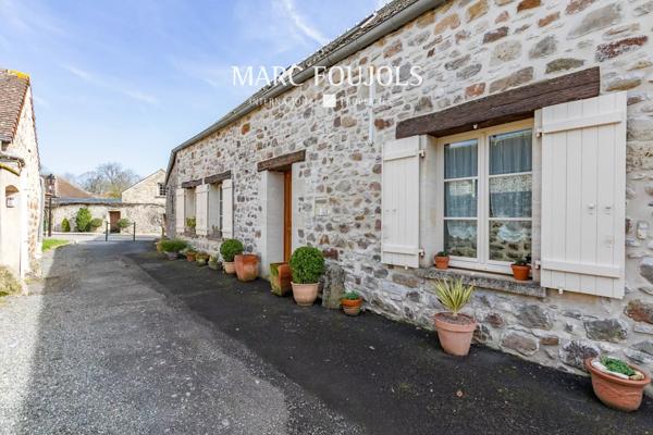 Ancien corps de ferme rénové dans un village proche de Senlis
