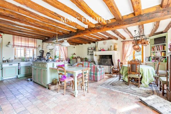 Ancien corps de ferme rénové dans un village proche de Senlis