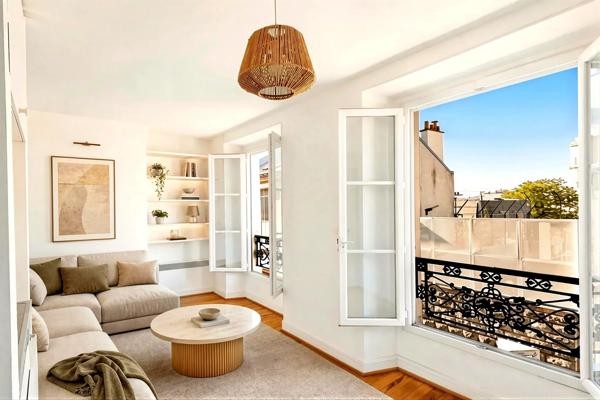 Appartement Paris 18 e - LEPIC / ABBESSES