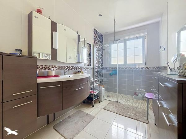 Maison à vendre 281 430 € Le Faouët 8 p 199 m² DPE D