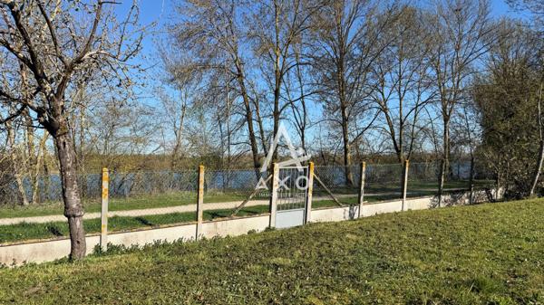 Terrain à bâtir de 899m² vue sur le Lac