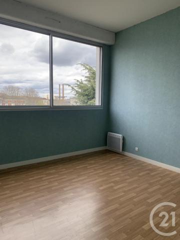 Appartement F3 à vendre  4 pièces - 82 m2 CHATELLERAULT - 86