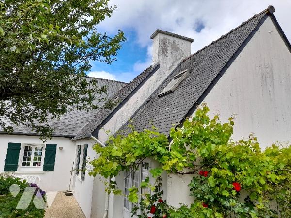 Une maison d'habitation sur sous-sol