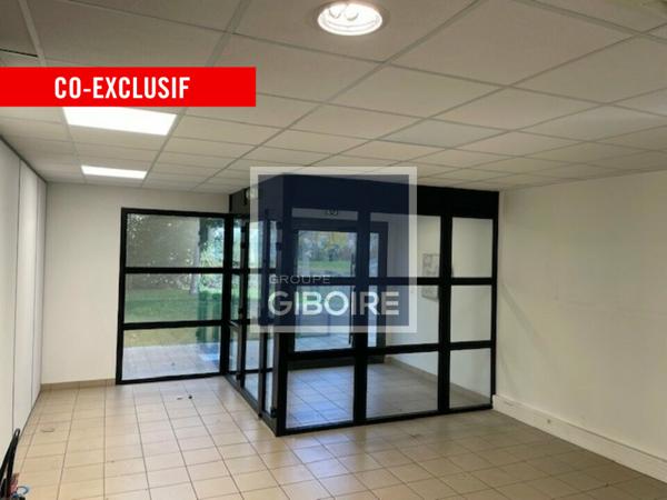 Bureaux - A LOUER - SAINT GREGOIRE (réf : 35.5865)