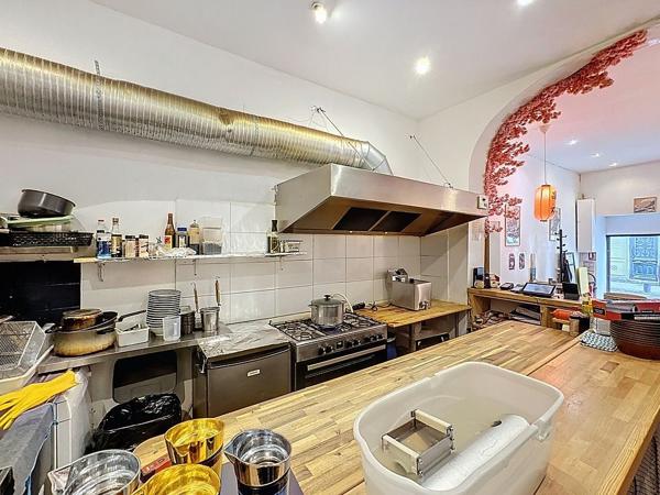 VICTOIRE Fonds de commerce avec extraction Bordeaux