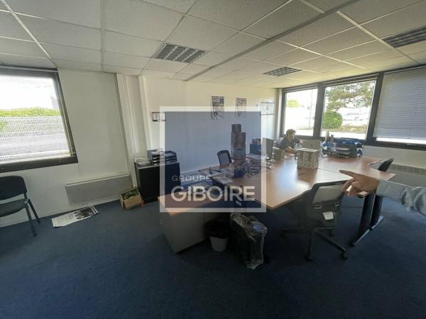 Local d'activites 640 m² à louer SAINT HERBLAIN (réf : 44.019092)