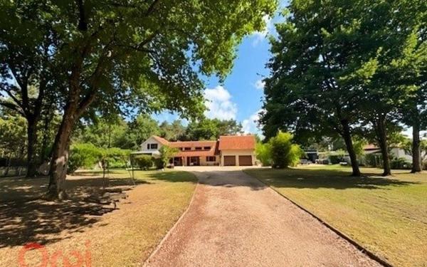 Maison à vendre    4 pièces •  Langon