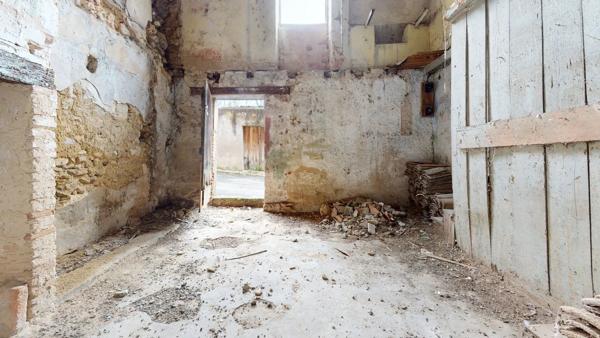 Vente                                                      Immeuble
                        
                     11 pièces                      135 m2                     à Damazan