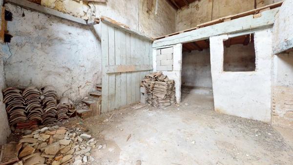 Vente                                                      Immeuble
                        
                     11 pièces                      135 m2                     à Damazan