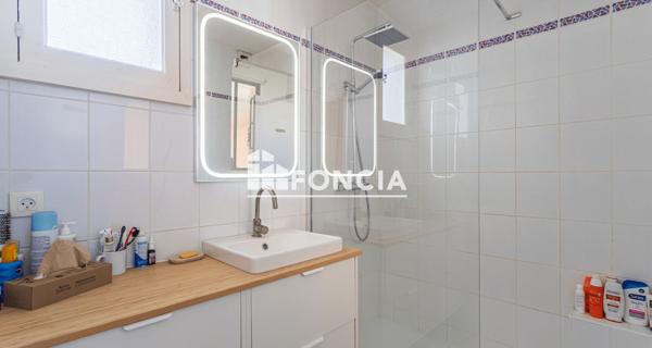 À vendre Appartement 2 pièces 48 m² - Six-fours-les-plages 83140