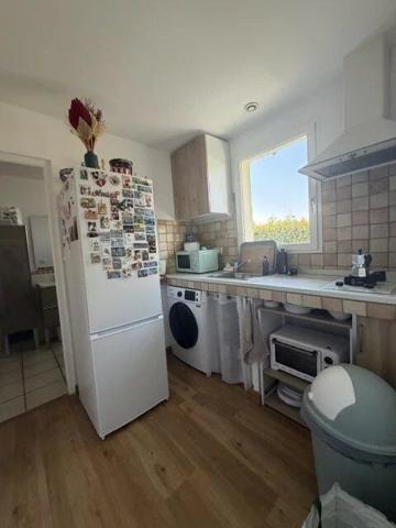 Location                                                      Maison
                        
                                         38 m2                     à Aix-en-Provence