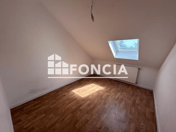 Location Appartement 4 pièces 59.6 m² - LE VISCONTI La Roche Sur Yon 85000