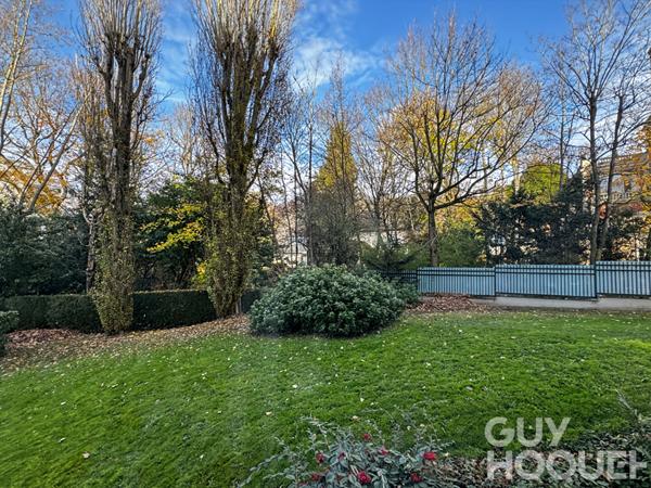 Appartement 69 m² - Terrasse - Parking - Cave - Calme absolu - Vue verdoyante.