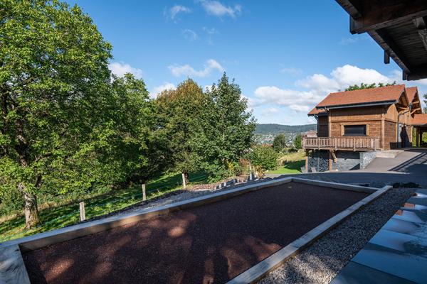 Chalet aux prestations haut de gamme avec vue sur le lac