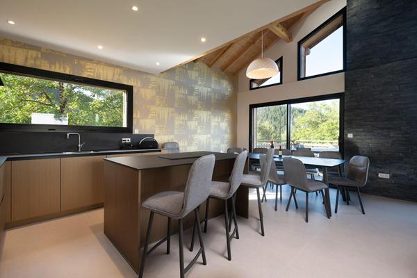 Chalet aux prestations haut de gamme avec vue sur le lac