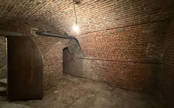 Maison à vendre    7 pièces • 214 m2 Saint-Quentin