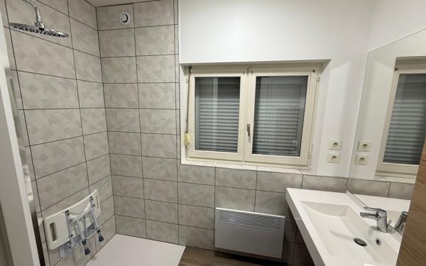 Maison à vendre    7 pièces • 214 m2 Saint-Quentin