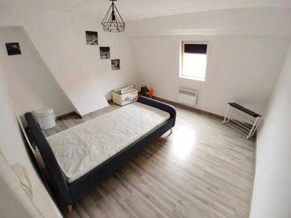 Maison à louer 3 pièces 79.69m² Armentières (59280)