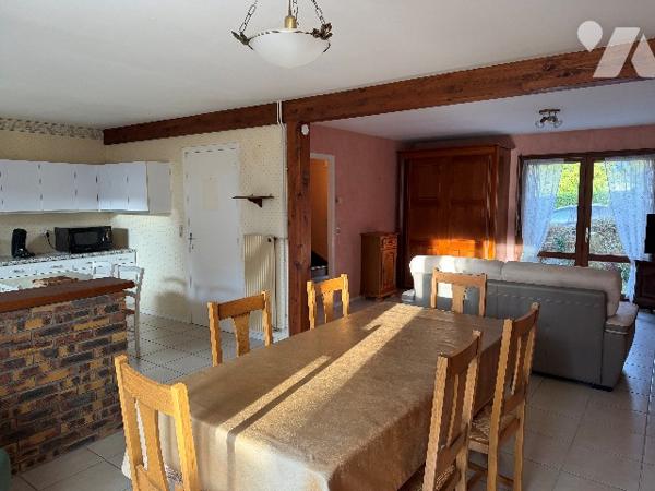 Pavillon situé à AGNEAUX (50180), à proximité des écoles et des commerces