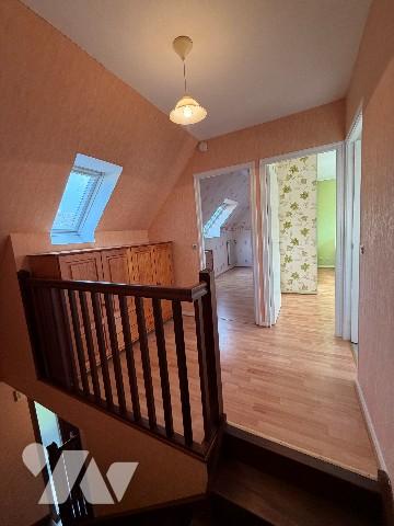 Pavillon situé à AGNEAUX (50180), à proximité des écoles et des commerces