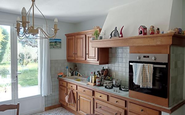 Appartement à vendre    2 pièces •  Sénas