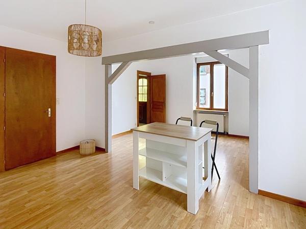 Appartement spacieux idéalement situé