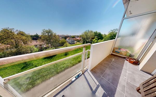 Appartement à louer    3 pièces • 65,22 m2 Hoenheim