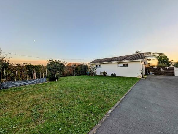 Maison de 60 m2 sur un terrain constructible de 300 m2 environ