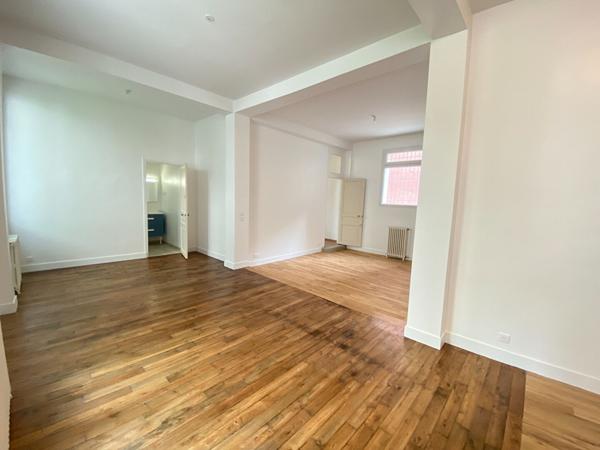 APPARTEMENT A LOUER T3 100.15M² MONTREUIL