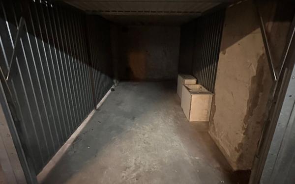 Stationnement à louer    Rosny-sous-Bois