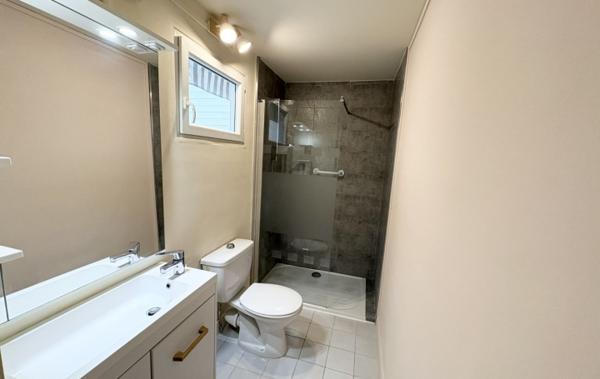 Vente Studio + Cour rdc rénové(e) Le grau-du-roi   