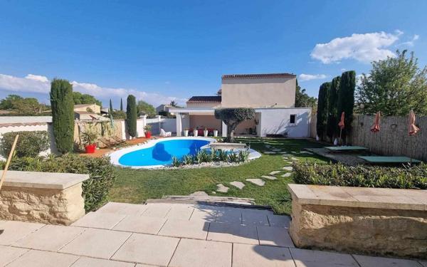 Maison à vendre    6 pièces •  Montfavet - Avignon