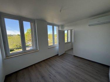 Maison à vendre à Saint-Yorre dans l'Allier (03270), ref : 2026/1009-03020