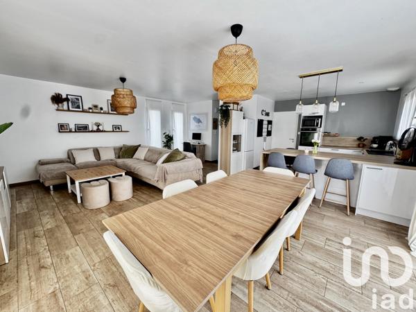 House for sale 5 rooms 90 m² Commequiers