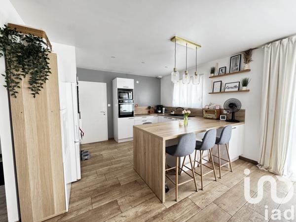 House for sale 5 rooms 90 m² Commequiers