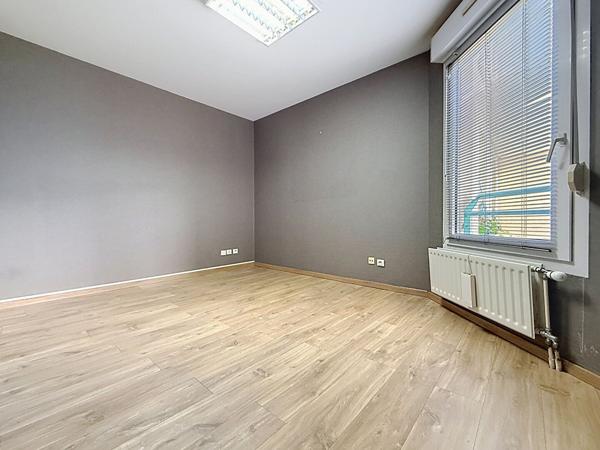 Saint Etienne Secteur Nord, appartement 3 pièces de 72,62 m2 habitables avec petits balcons, garage sécurisé et cave.