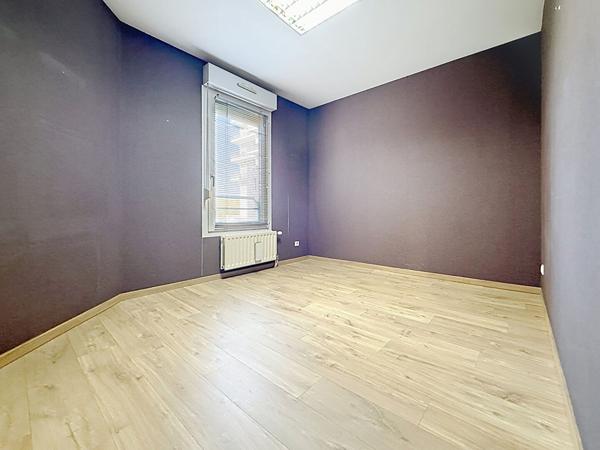 Saint Etienne Secteur Nord, appartement 3 pièces de 72,62 m2 habitables avec petits balcons, garage sécurisé et cave.